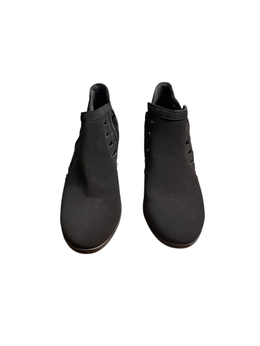 SODA Black Cutout Ankle Booties Low Heel Western Style Size Sz 7 - Picture 2 of 5